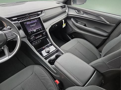 New 2025 Jeep Grand Cherokee L Laredo w/ Trailer Tow Package image 13