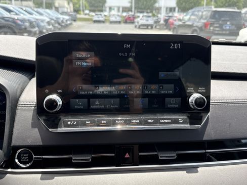 Used 2024 Mitsubishi Outlander SEL AWD/4WD image 23