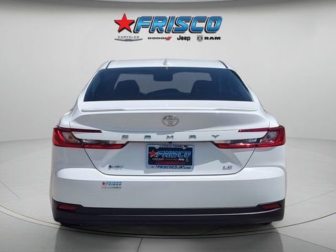 Used 2025 Toyota Camry LE FWD image 6
