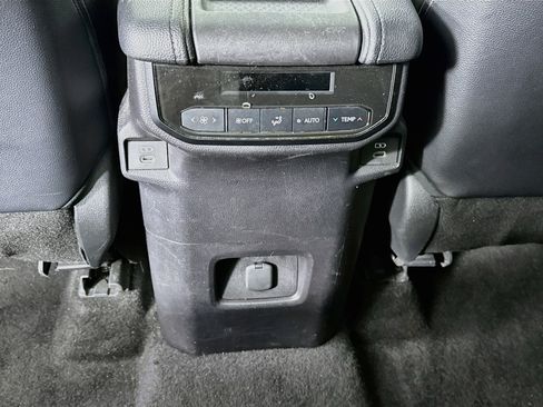Certified 2025 Toyota Grand Highlander AWD image 26