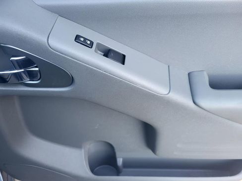 Used 2021 Nissan Frontier SV image 14