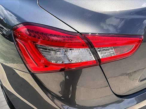 Used 2016 Maserati Ghibli RWD image 25