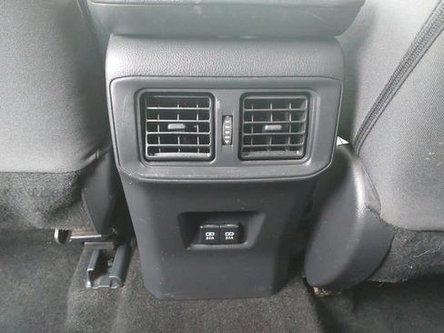 Used 2019 Toyota RAV4 XLE AWD/4WD image 26