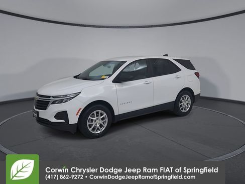 Used 2024 Chevrolet Equinox LS w/ LS Convenience Package FWD image 6