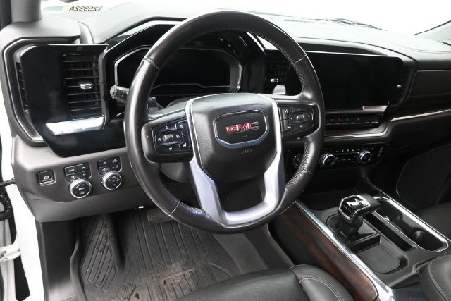 Used 2023 GMC Sierra 1500 SLT w/ SLT Premium Package AWD/4WD image 25