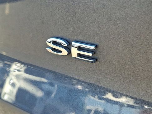 Used 2020 Ford EcoSport SE w/ SE Convenience Package image 29