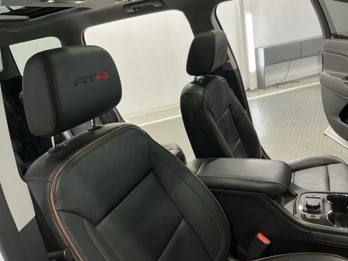 Used 2023 GMC Acadia AT4 w/ Technology Package image 33
