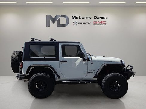 Used 2010 Jeep Wrangler Sport AWD/4WD image 15