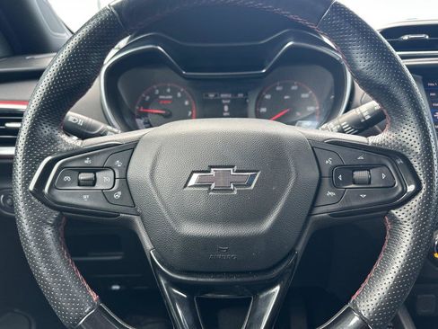 Used 2022 Chevrolet TrailBlazer RS FWD image 23