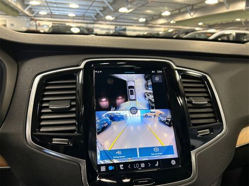 Certified 2024 Volvo XC90 B6 Plus w/ Protection Package Premier image 14