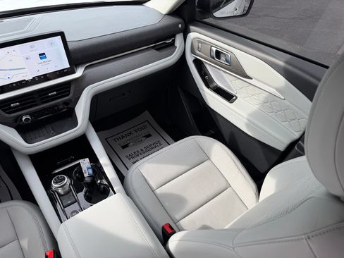 Used 2025 Ford Explorer Platinum w/ Ultimate Package RWD image 18