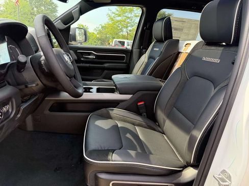 New 2026 RAM 1500 Laramie w/ Night Edition AWD/4WD image 13