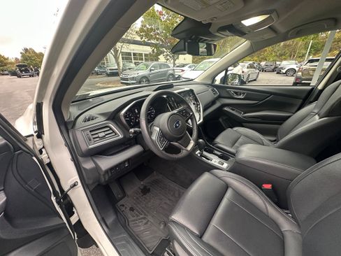 Used 2023 Subaru Ascent Limited image 37