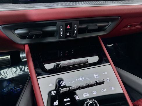 New 2026 Porsche Cayenne S image 18