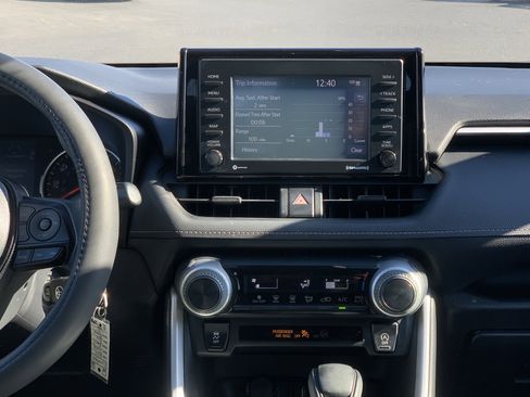 Used 2020 Toyota RAV4 LE w/ All Weather Liner Package image 31