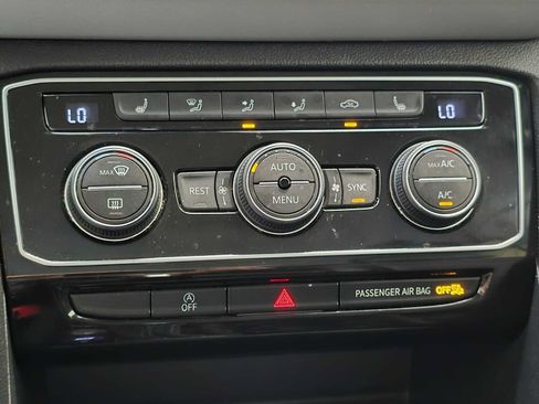 Used 2021 Volkswagen Atlas SEL R-Line AWD/4WD image 15