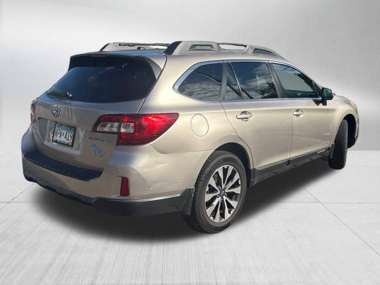 Used 2015 Subaru Outback 2.5i Limited AWD/4WD image 10