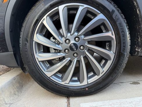 Used 2023 Lincoln Corsair Reserve image 29