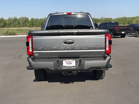 New 2026 Ford F250 Lariat w/ Black Appearance Package AWD/4WD image 5