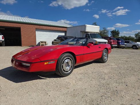 Used 1987 Chevrolet Corvette Convertible image 1
