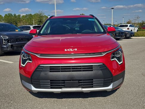 New 2026 Kia Niro EX image 3