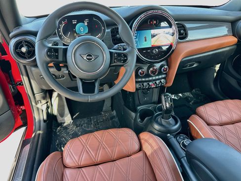 Used 2024 MINI Cooper S w/ Signature Upholstery Package FWD image 22