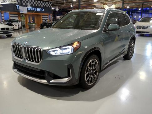 Used 2026 BMW X1 xDrive28i AWD/4WD image 1