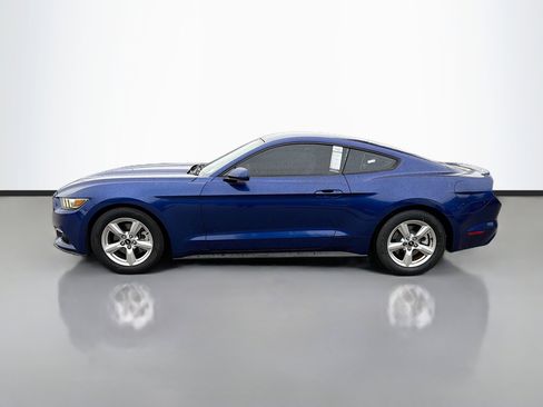 Used 2015 Ford Mustang Coupe image 6