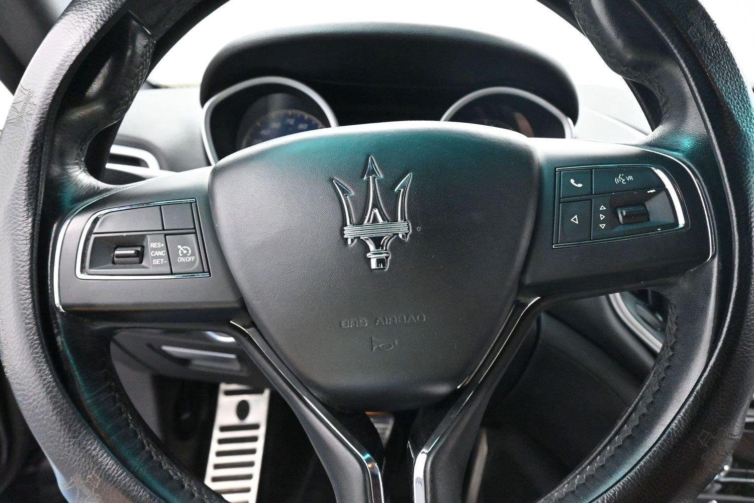 Used 2015 Maserati Ghibli RWD image 16