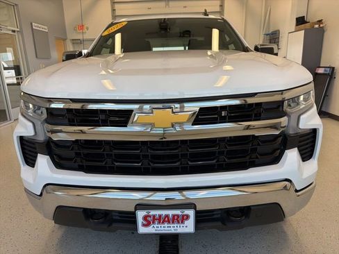 Used 2025 Chevrolet Silverado 1500 LT w/ Work Truck Package AWD/4WD image 4