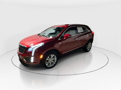 Used 2021 Cadillac XT5 Luxury w/ LPO, Floor Liner Package image 4