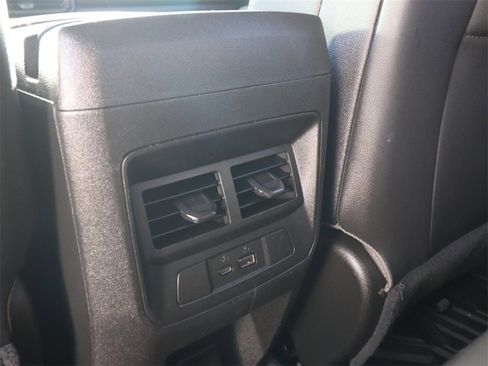 Used 2023 Chevrolet Colorado ZR2 w/ ZR2 Convenience Package III image 10