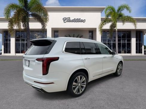 Certified 2024 Cadillac XT6 Premium Luxury FWD image 14