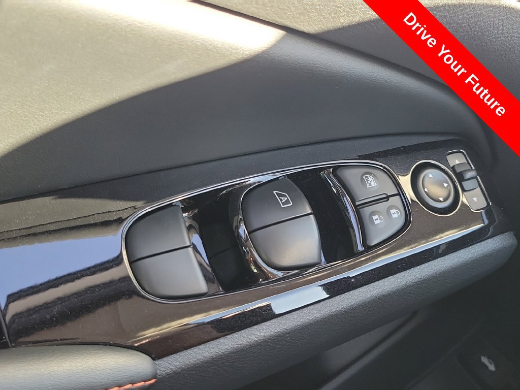 Used 2025 Nissan Altima 2.5 SR AWD/4WD image 17