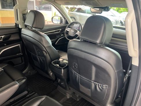 Used 2024 Kia Telluride S AWD/4WD image 14