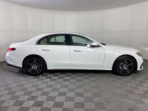 Used 2026 Mercedes-Benz E 350 4MATIC Sedan image 7
