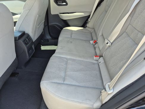 Used 2025 Nissan Rogue SV AWD/4WD image 17