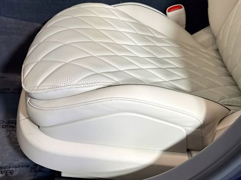 New 2026 Mercedes-Benz S 580 4MATIC Sedan image 17