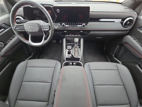 Used 2024 Chevrolet Colorado Z71 w/ Z71 Convenience Package 2 image 21