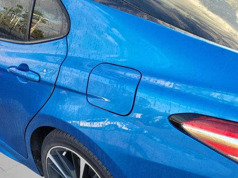 Used 2020 Toyota Camry XSE image 21