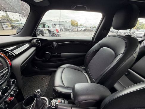 Used 2014 MINI Cooper 2-Door Hardtop FWD image 6