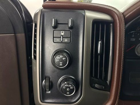 Used 2014 Chevrolet Silverado 1500 High Country w/ High Country Premium Package image 33