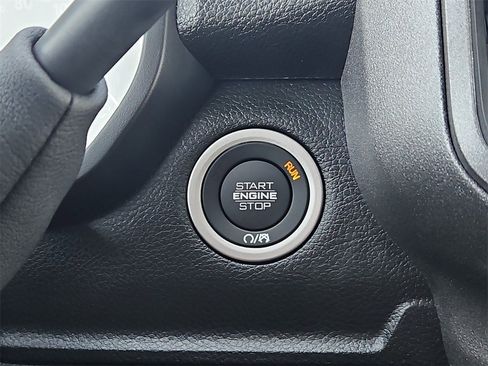 New 2026 RAM 5500 Tradesman w/ Chrome Appearance Group image 25