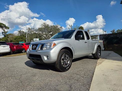 Used 2016 Nissan Frontier Desert Runner image 17