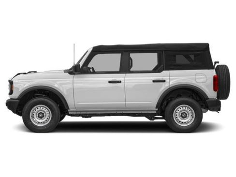 Used 2023 Ford Bronco 4-Door AWD/4WD image 3