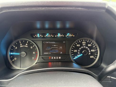 Used 2020 Ford F150 XLT w/ Equipment Group 302A Luxury AWD/4WD image 13