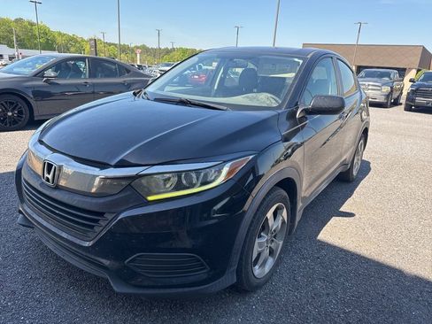 Used 2019 Honda HR-V LX image 6