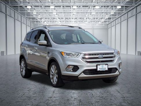 Used 2017 Ford Escape Titanium AWD/4WD image 7