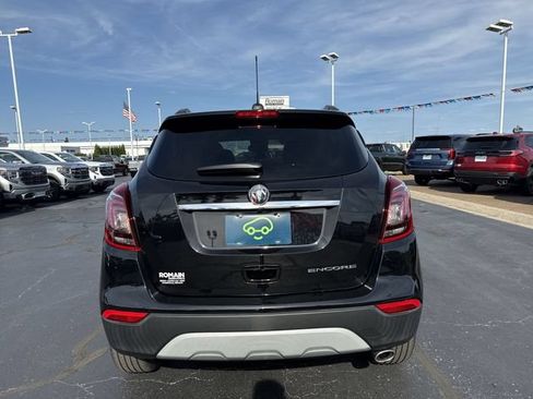 Certified 2022 Buick Encore Preferred w/ Safety Package FWD image 4