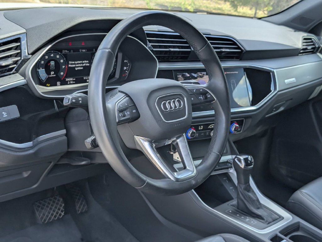 Used 2025 Audi Q3 2.0T Premium AWD/4WD image 16